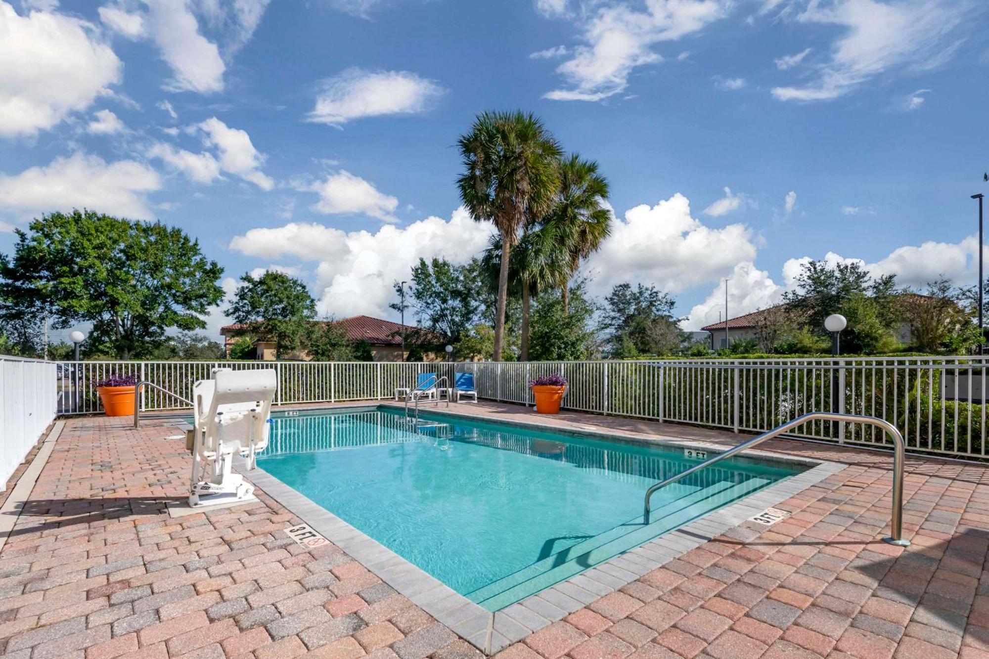 Comfort Inn & Suites Tavares North Exterior foto